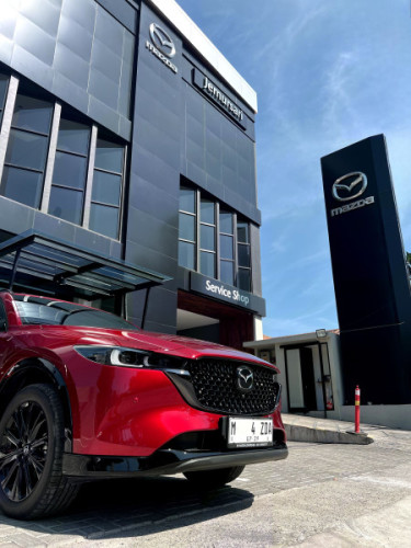 Sales mazda Surabaya